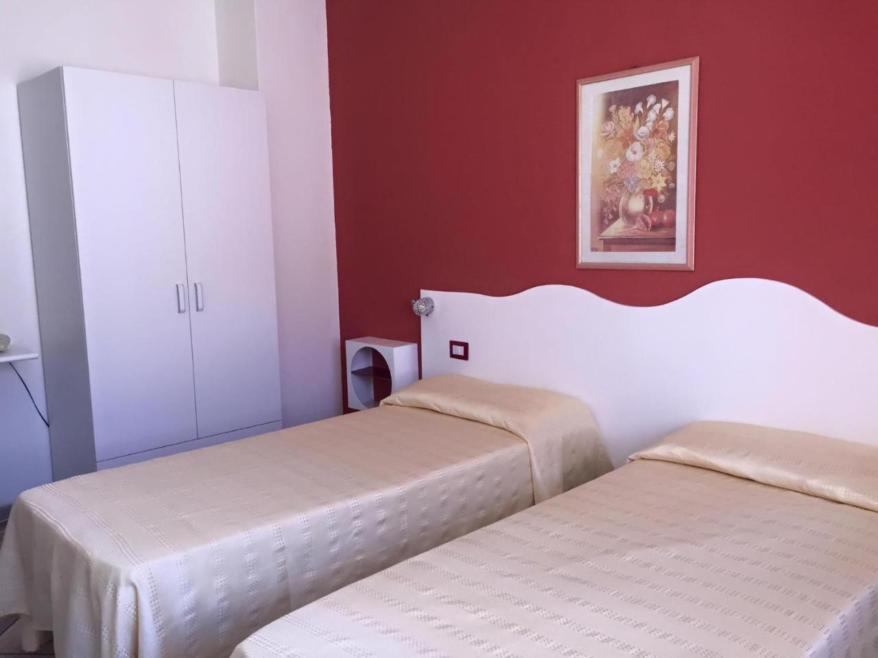 Hotel Sandalion Santa Teresa Gallura Eksteriør bilde